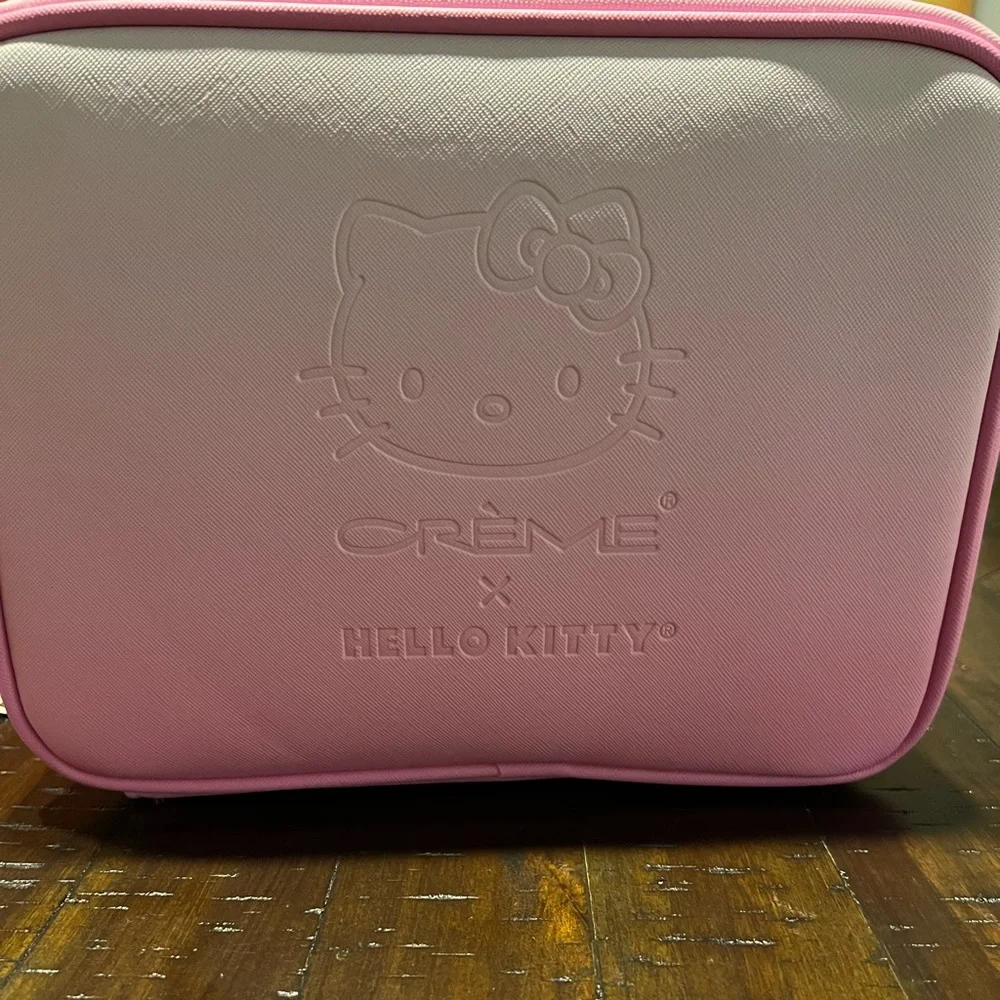Hello Kitty x the CRÈME Shop Pink Beauty Makeup Travel Case